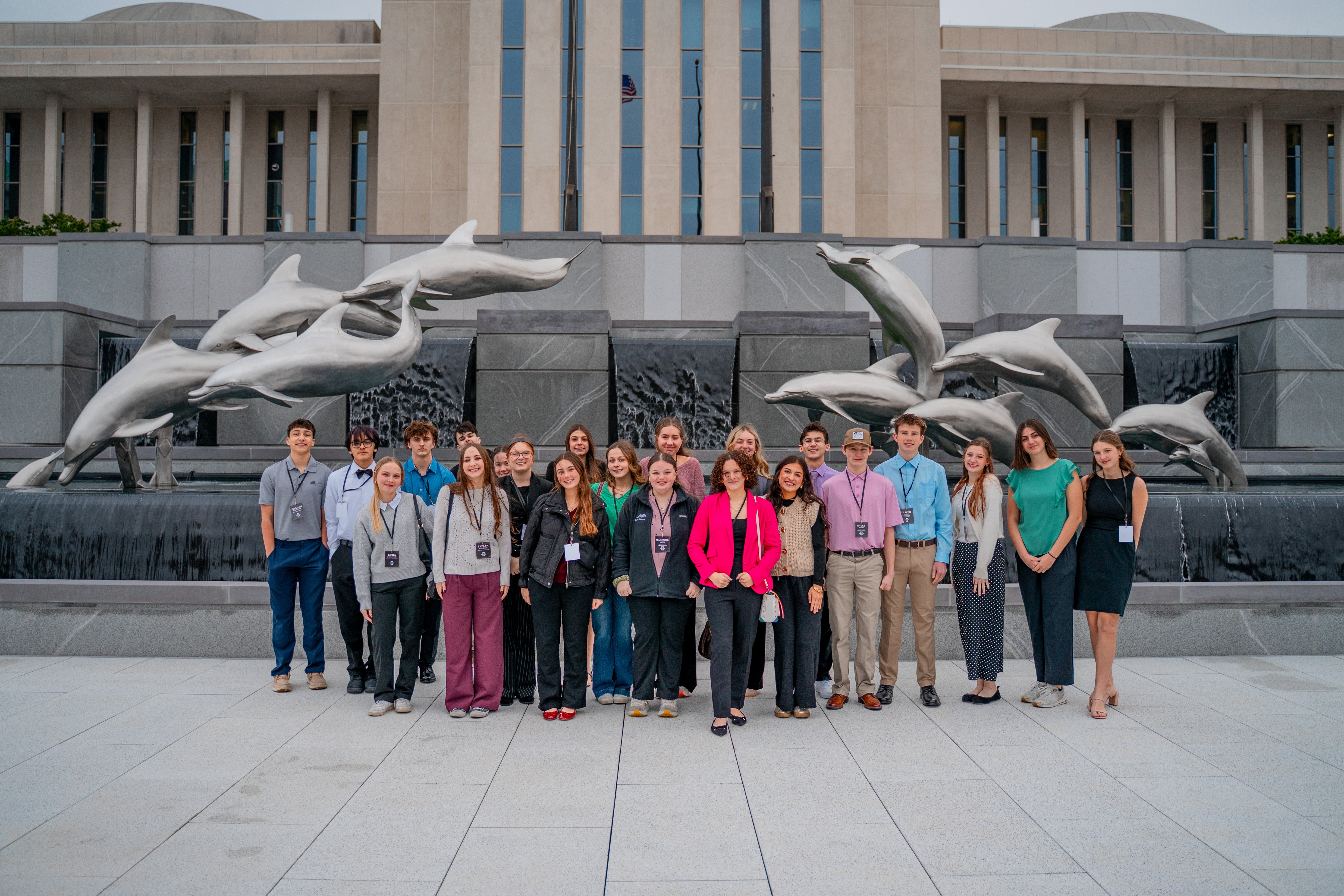CHELCO brought 22 juniors from 10 local high schools to Tallahassee to visit the state capitol, meet our legislators, and learn more about electric cooperatives for the annual FECA Youth Tour program.